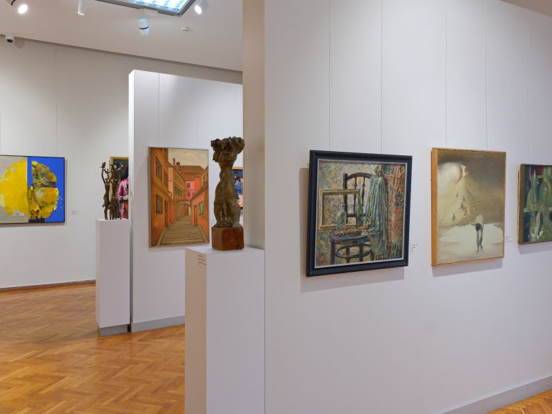 Collection of Modern and Contemporary National Art